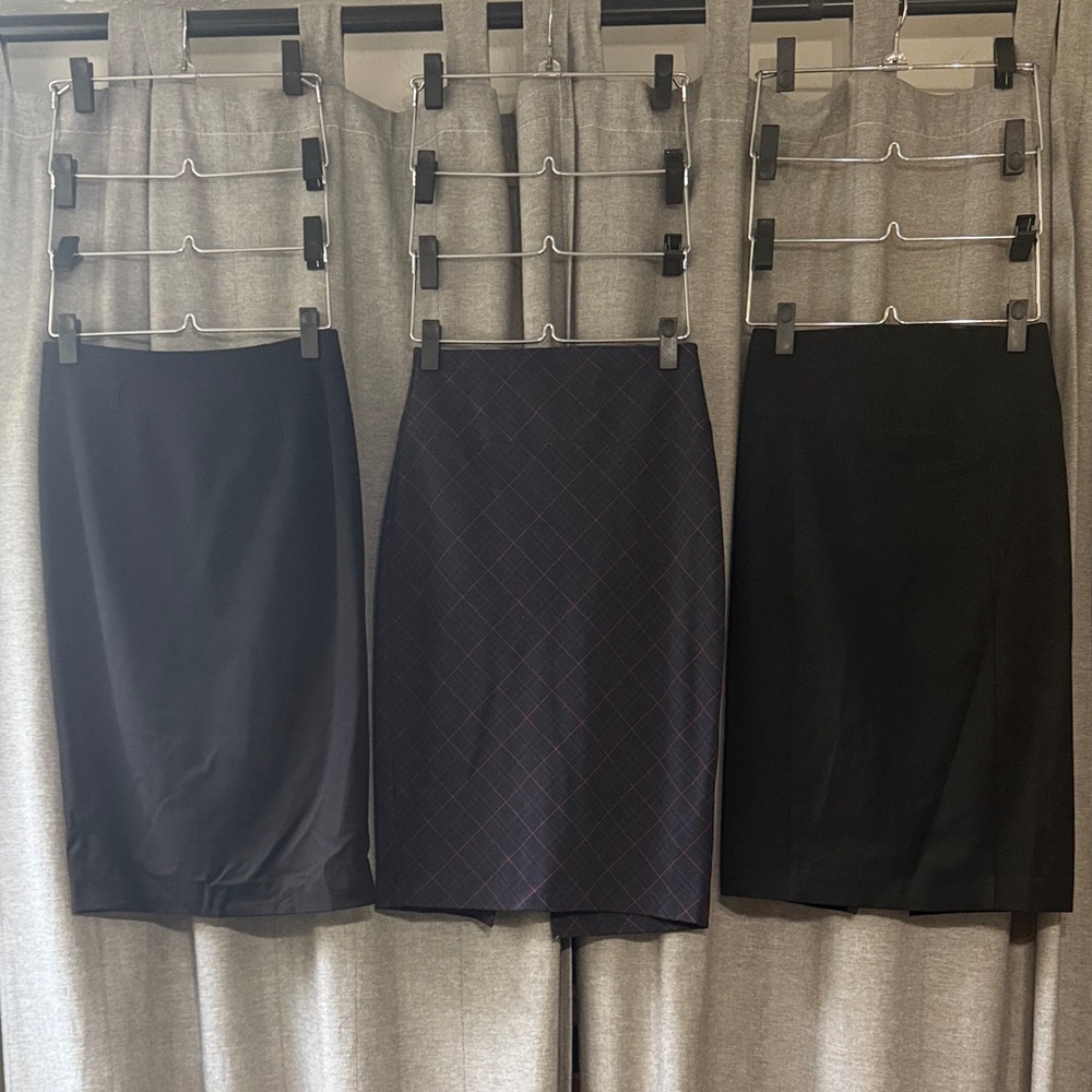 3 Pencil Skirts Size: 0